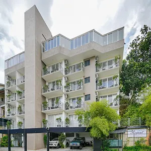 Regent Heights Aparthotel
