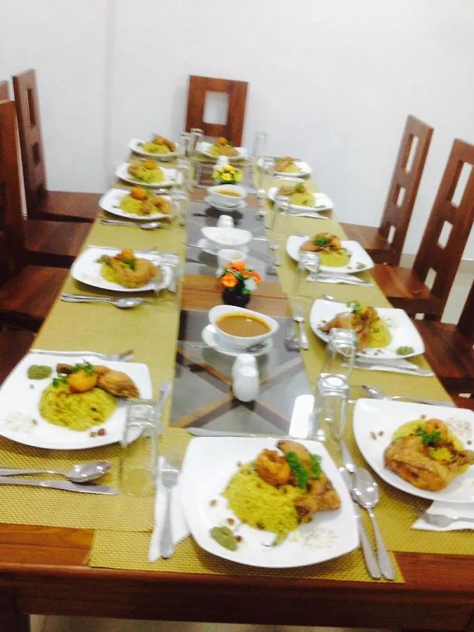 Hotel Citrus Cafe & Restaurant Kandy